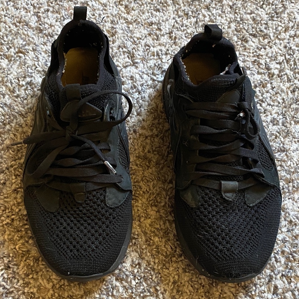 earth ecofriendly sneakers